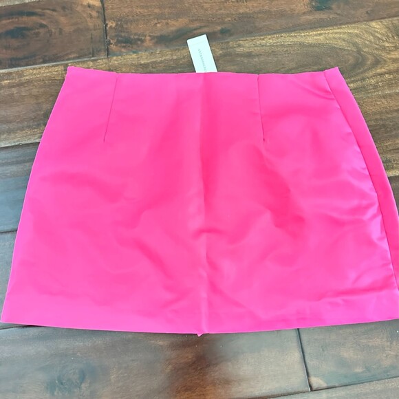 Anthropologie Endless Rose Low-Rise Mini Skirt / Skort Size M New Pink - Picture 2 of 6